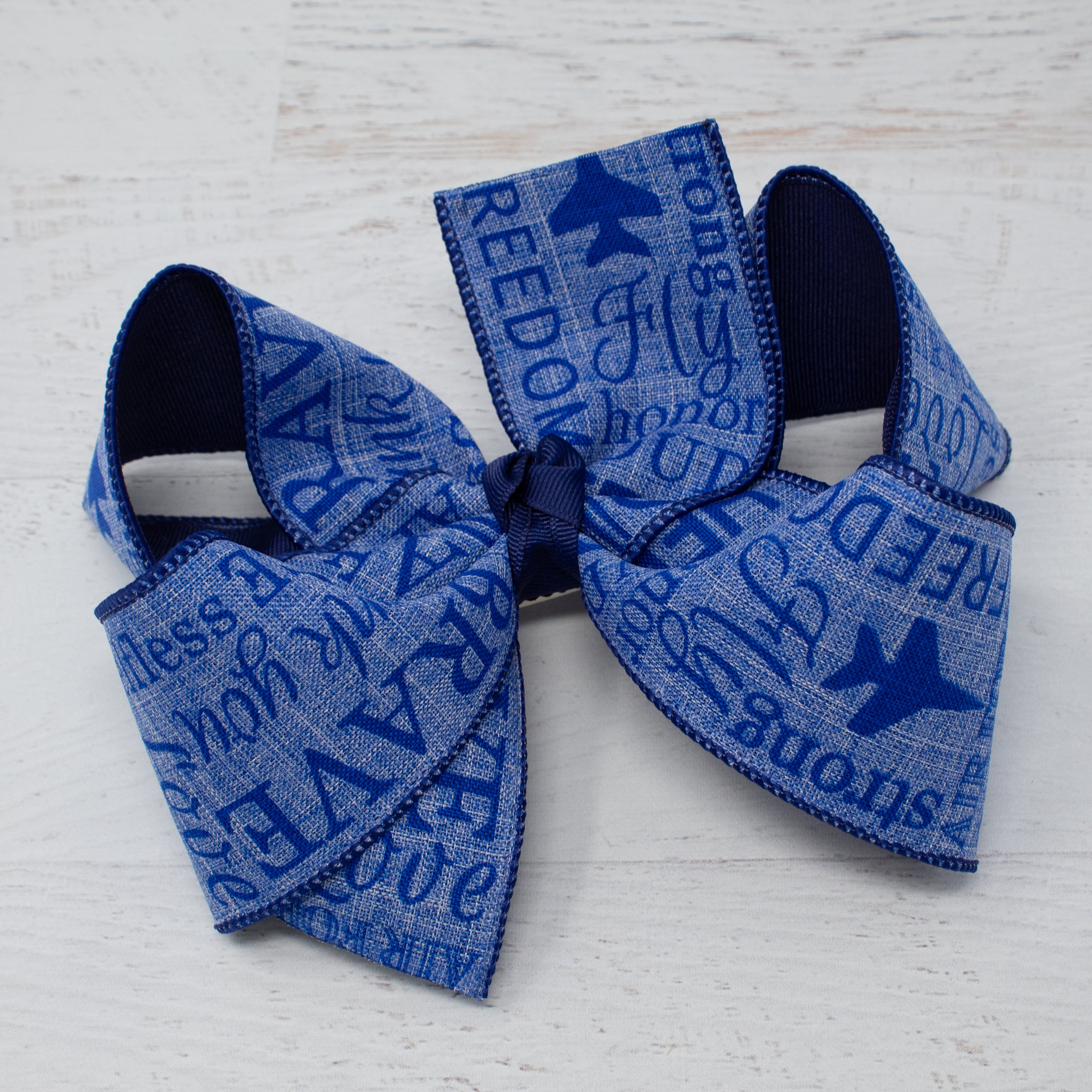 {Aim High} Hair Bow Main image